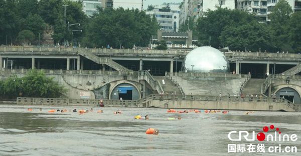 图片默认标题_fororder_漂游李庄活动从地标广场下水