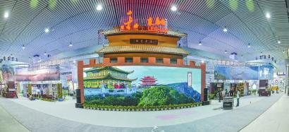 9月6日，第五届四川国际旅游交易博览会场馆已经基本布展完毕。 本报记者郝飞摄