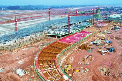 2018年1月16日，泸州云龙机场进行航站楼及道路施工建设。