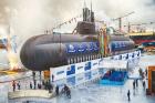 韩国新型潜艇举行下水仪式 韩总统亲自到场