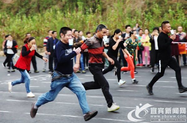 临港经开区石鼓乡农民运动会举行。