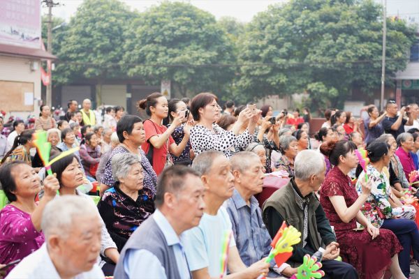 “五好”成为众人的榜样。（程文帝 摄）